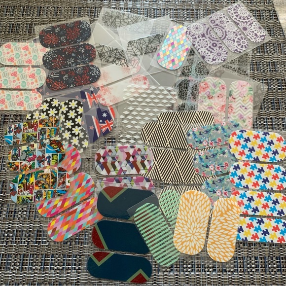 Jamberry Nail Wraps, Largest 6 sizes, Over 600 individual from Original Sheets - Picture 6 of 13
